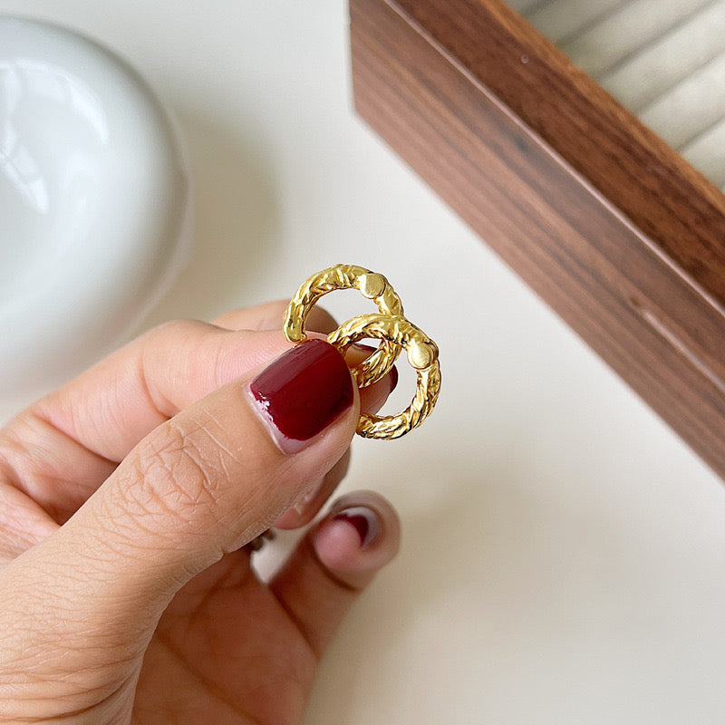 Textured Hoop Earrings In Gold