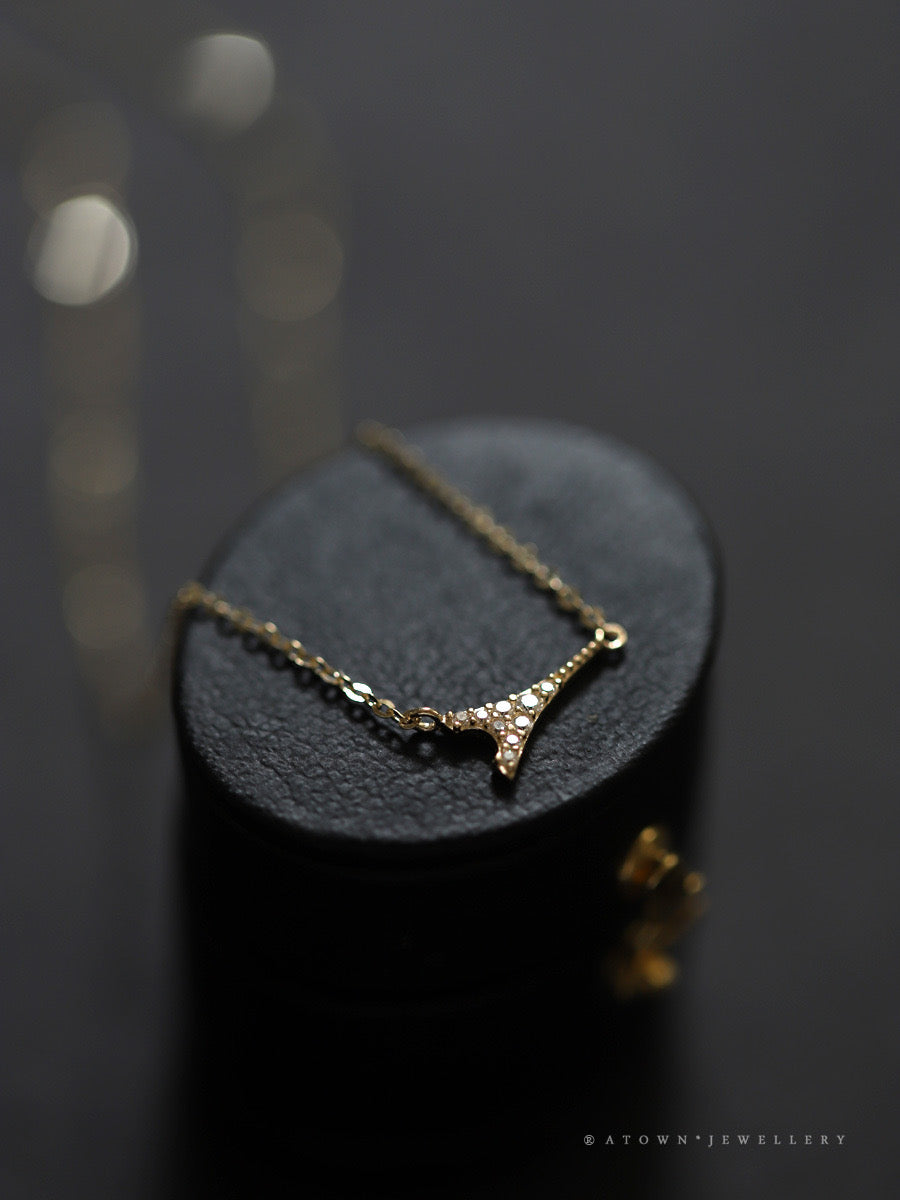 Eiffel Tower Pave Diamond Necklace In Gold