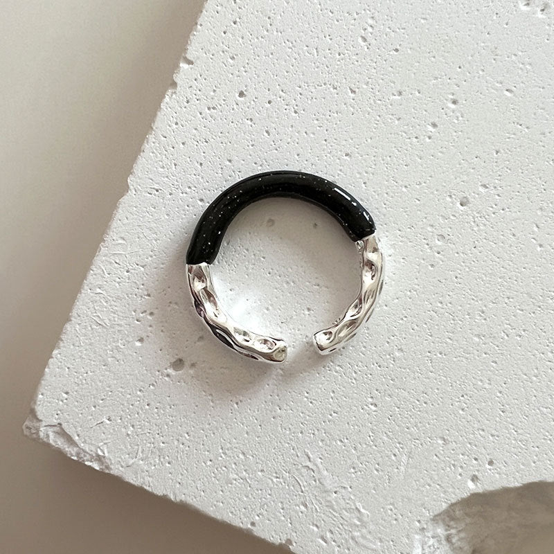 Mondayfree Jewelry two toned textured open ring in black and silver