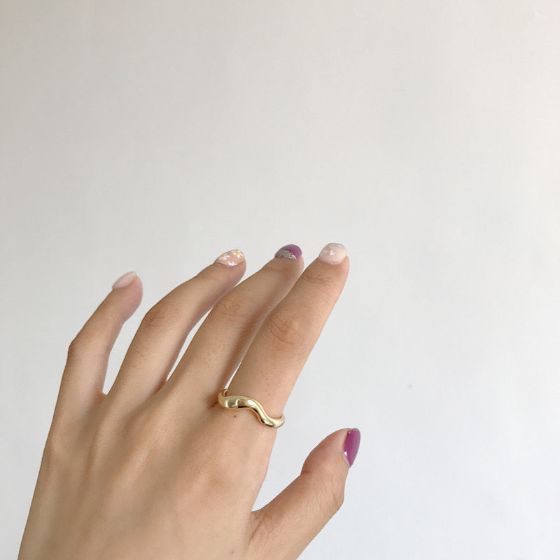 Figure Open Ring In Gold