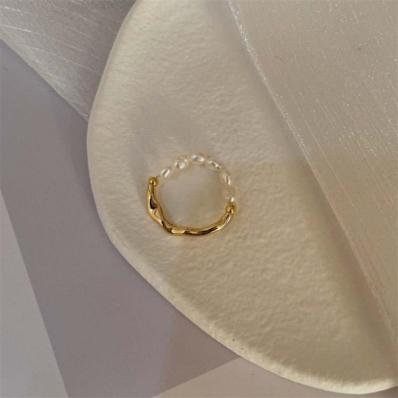 Two Toned Little Pearl Ring In Gold And Silver