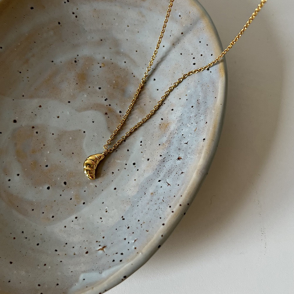 Croissant Necklace In Gold