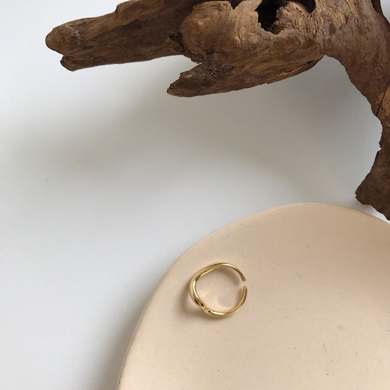 Figure Open Ring In Gold