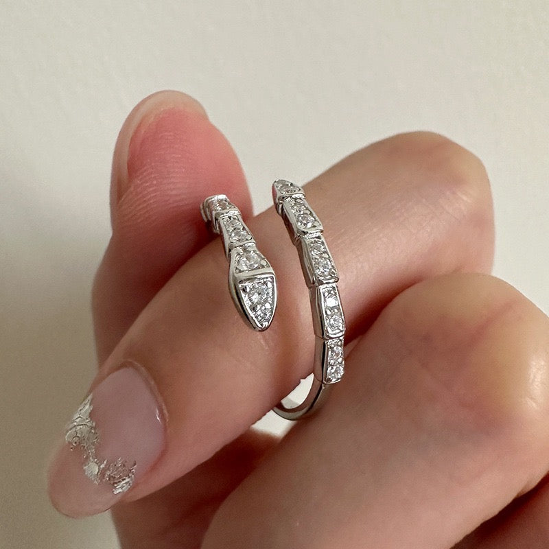 Snake Pave Diamond Coil Open Ring In Silver