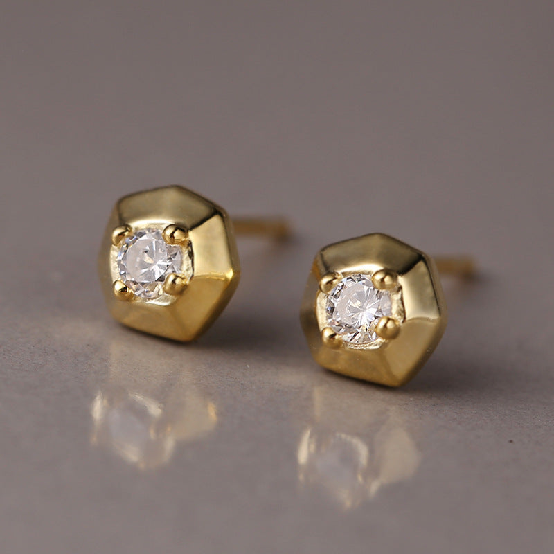 Mondayfree Jewelry Single Stone classic stud earrings in gold