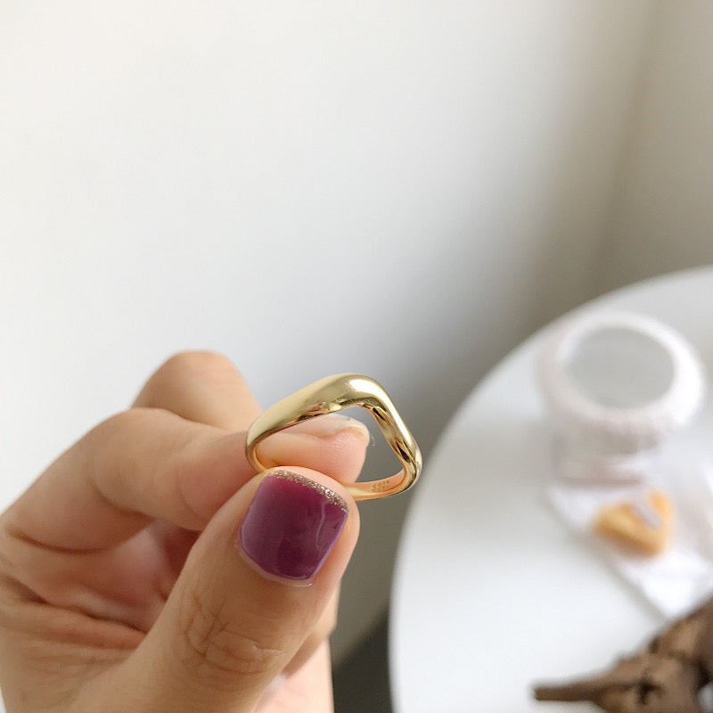 Figure Open Ring In Gold