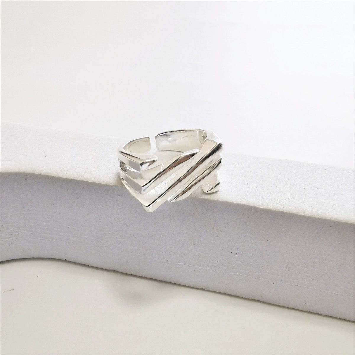 Abstract Carved Line Open Ring In Silver