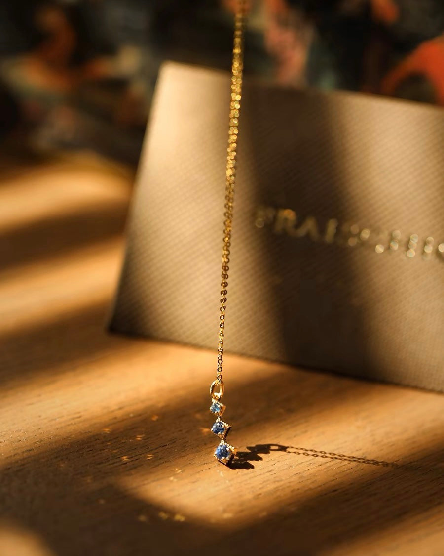 Blue Sapphire Pendant Necklace In 18k Solid Gold